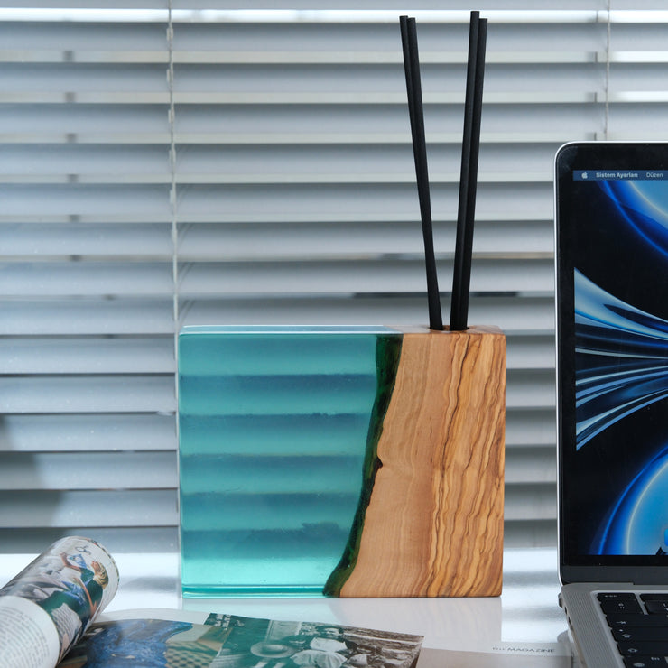 Epoxy Reed Diffuser Square, Handmade Wood Resin Diffuser with Black Reed Wood Sticks, Housewarming Gift, Luxury Home Decor, Christmas Gift - Art Wood Lab