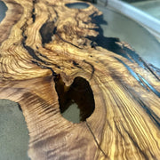Epoxy coffee table in olive wood - Art Wood Lab